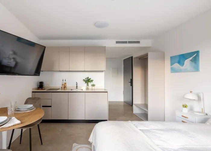 Schloss Locarno - Suites & Apartments